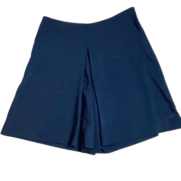 Lauren Ralph Lauren Pleated Front Wide Leg Navy Shorts - Picture 5 of 14